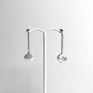 Pearl chain drop studs
