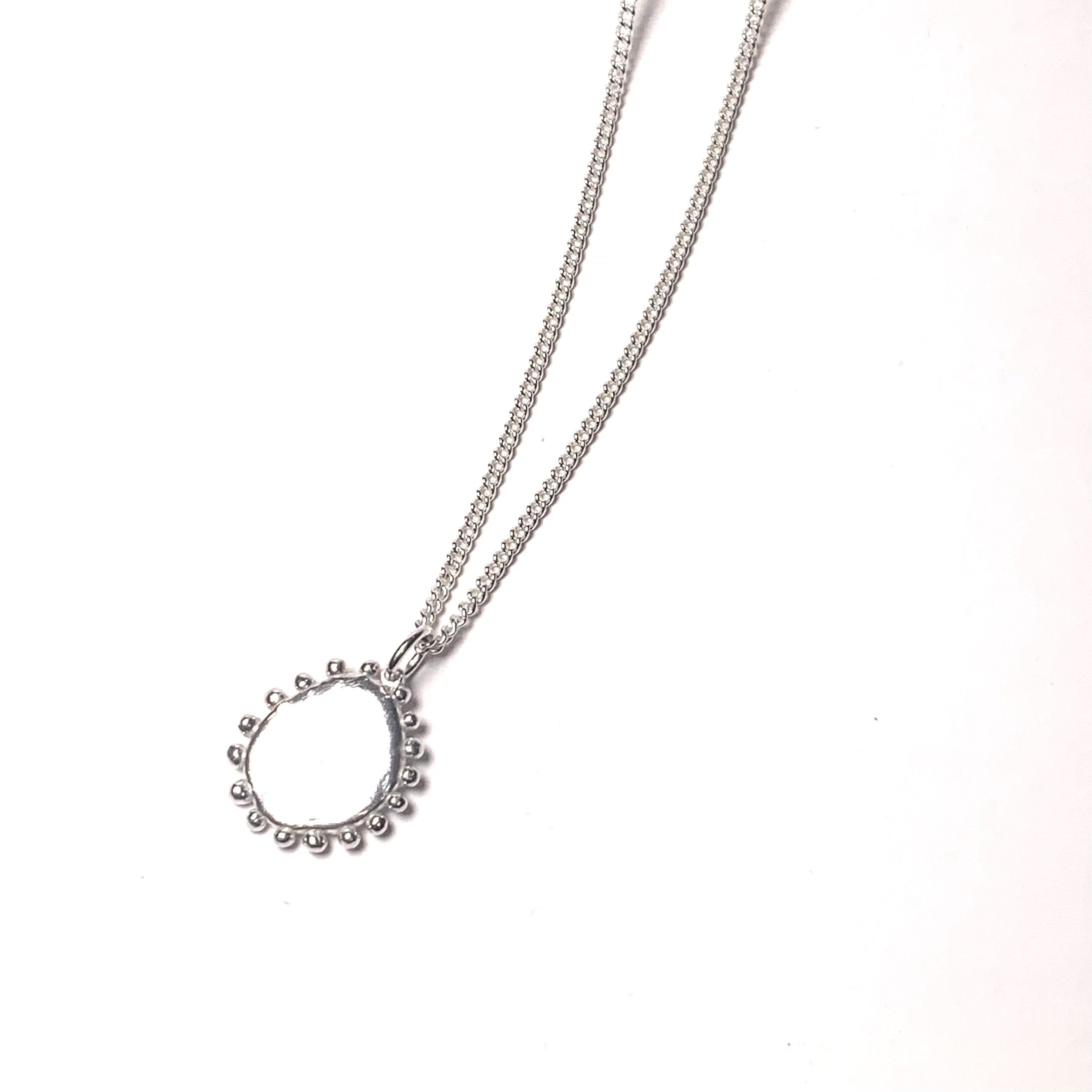 Sun pebble pendant necklace