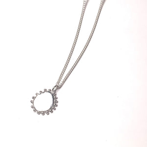 Sun pebble pendant necklace
