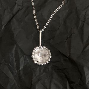 Soleil pendant necklace