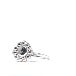 Ancient flower ring