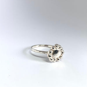 Ancient flower ring